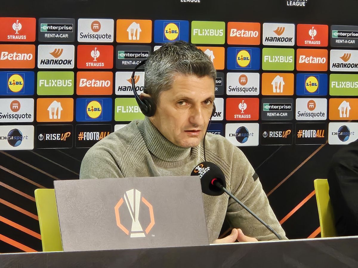 Răzvan Lucescu la conferința de presă înainte de FCSB - POAK