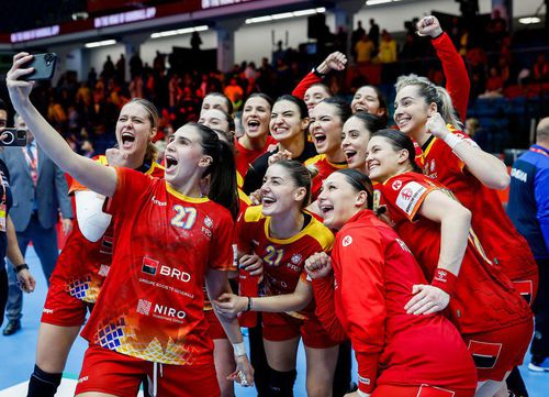 Echipa națională de handbal feminin a României // Photos © EHF/kolektiff