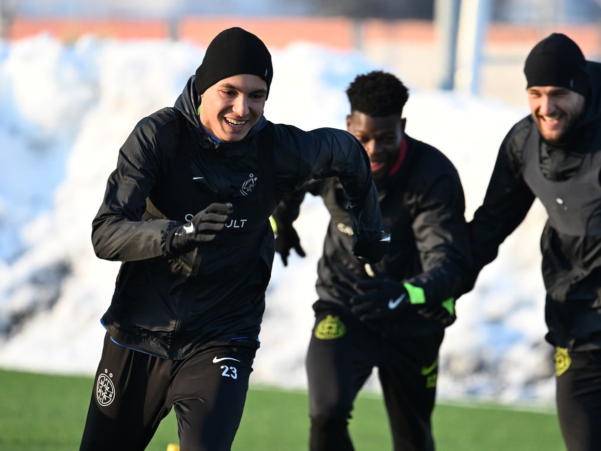 Antrenamentul oficial al celor de la FCSB înaintea meciului cu PAOK