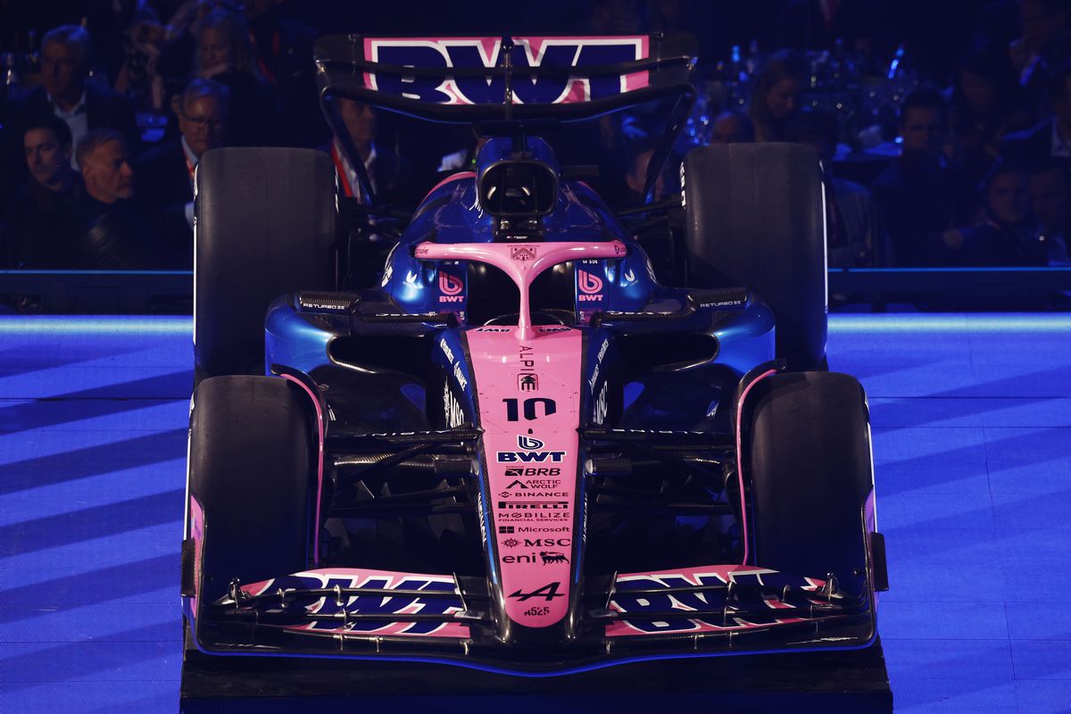 Echipele de Formula 1 și-au prezentat noile mașini