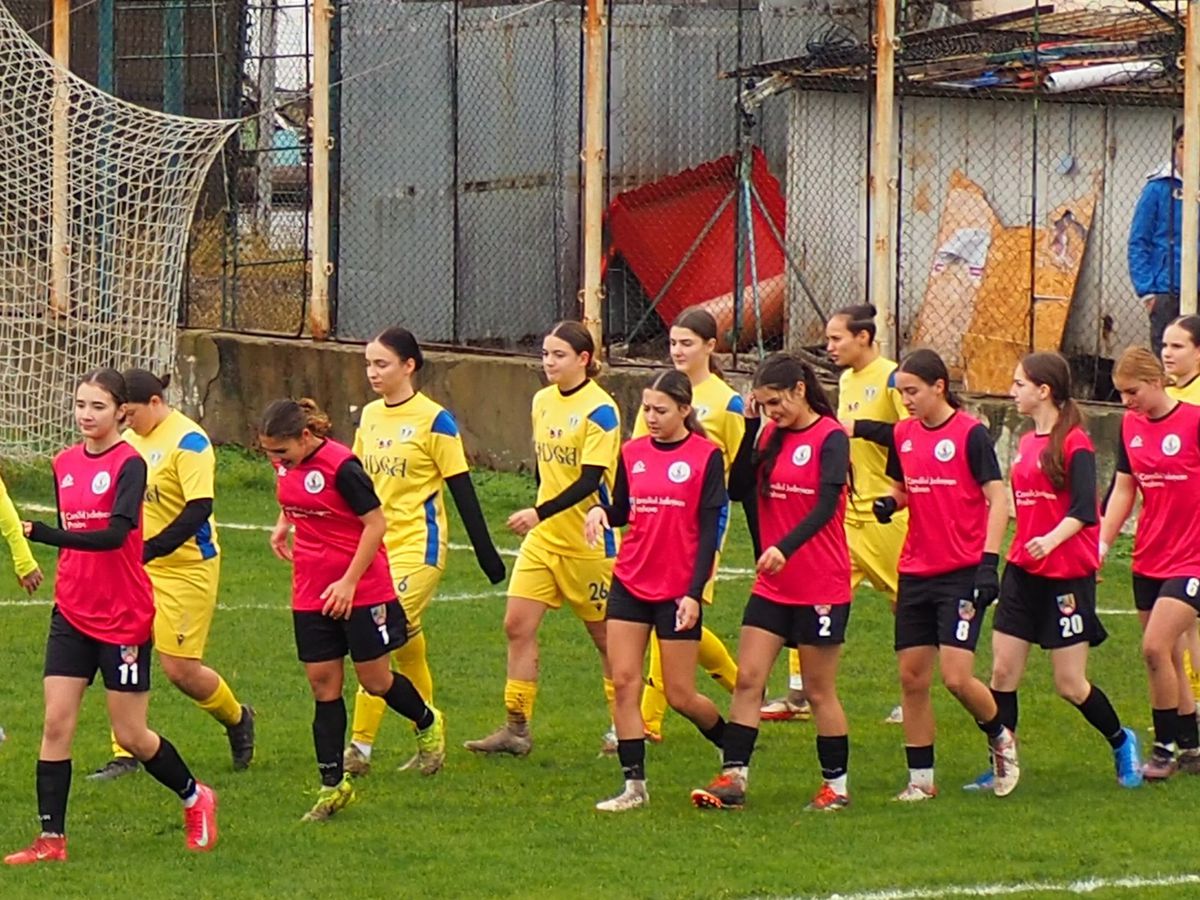 Imagini de la ACS Prahova Ploiești - Petrolul Ploiești