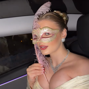 Bîrligea și Antonia, apariție la „Balul Mascat Bridgerton” // FOTO: Instagram