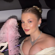 Bîrligea și Antonia, apariție la „Balul Mascat Bridgerton” // FOTO: Instagram