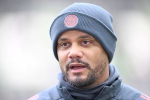 Vincent Kompany dezvăluie cel mai dificil adversar din carieră: „Îi respect pe Messi și Ronaldo, dar el a fost ceva special”