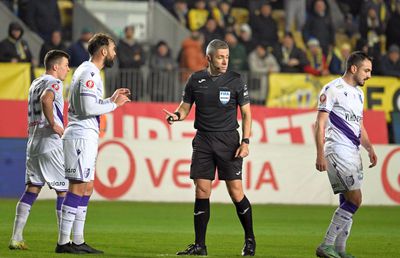 Le-au prezentat înregistrările! Iată ce i s-a zis în cască lui Radu Petrescu, înainte de gafa de la Ploiești