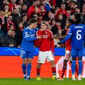 Vinicius (stânga), în plin conflict verbal cu Gianluca Prestianni (Benfica). UEFA l-a sancționat pe argentinian / foto: Imago Images