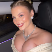 Bîrligea și Antonia, apariție la „Balul Mascat Bridgerton” // FOTO: Instagram