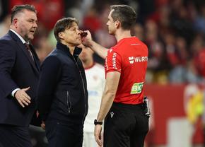 Matias Almeyda, antrenorul echipei FC Sevilla, suspendat șapte etape