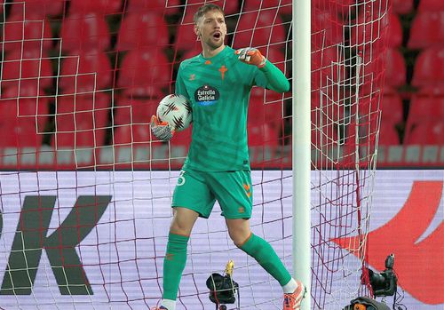 Ionuț Radu, anunțat titular la meciul cu PAOK, din play-off-ul pentru sferturile Europa League // foto: Imago