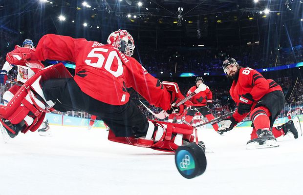 Dramă la Milano: 3 meciuri din „sferturi” decise în prelungiri, Canada în stare de șoc după accidentarea lui Sidney Crosby