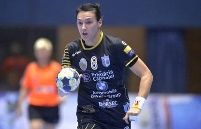 Cristina Neagu le are și cu jonglatul » S-a băgat în cea mai virală provocare a momentului: „Spuneți voi dacă mi-a ieșit”