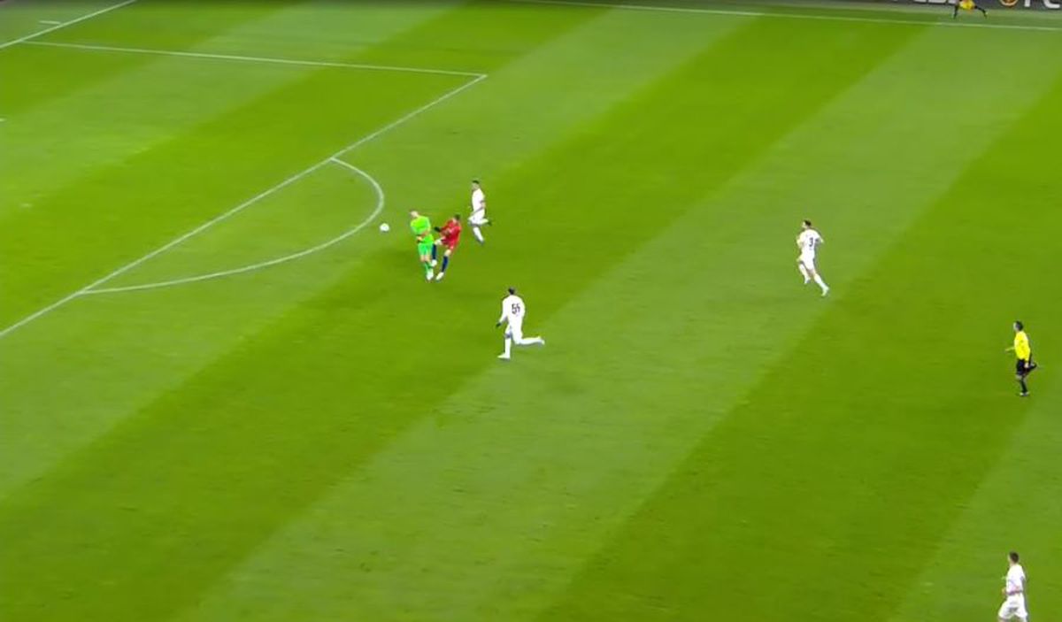 VIDEO + FOTO Alexandru Chipciu și Mario Camora au îngropat campioana! Gafe uluitoare în derby-ul cu FCSB