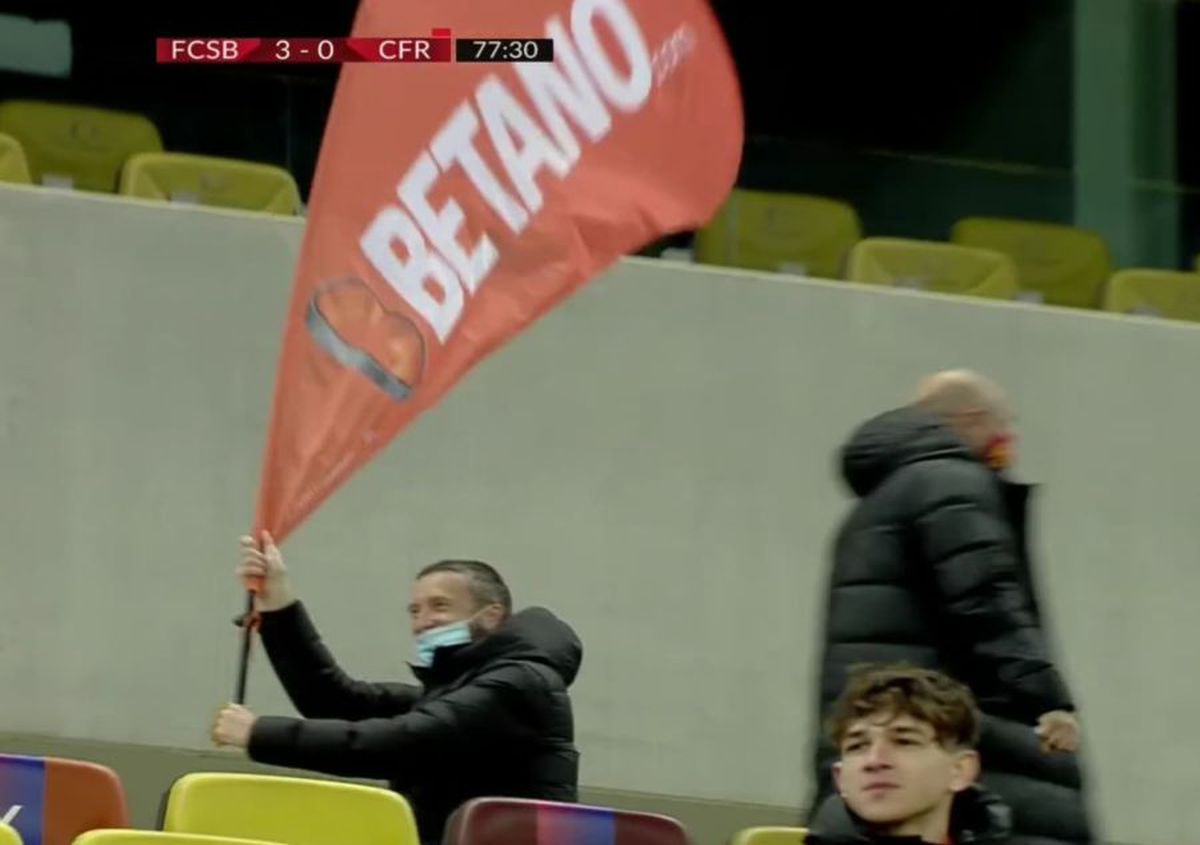 FOTO. MM Stoica s-a dezlănțuit în tribune! Imagini spectaculoase de la FCSB - CFR
