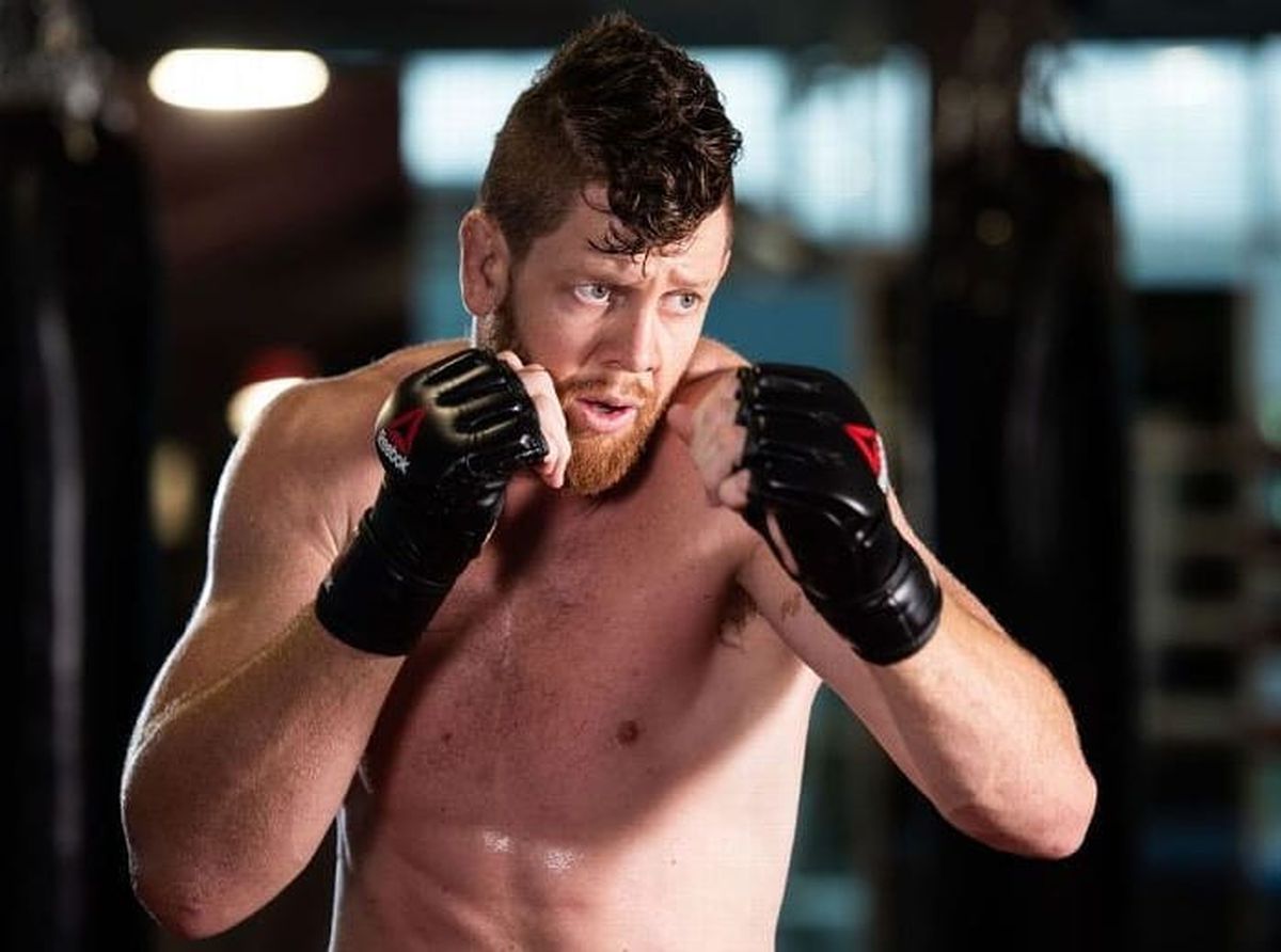 De la Chelsea, în cușcă » Fostul jucător al londonezilor luptă acum în MMA