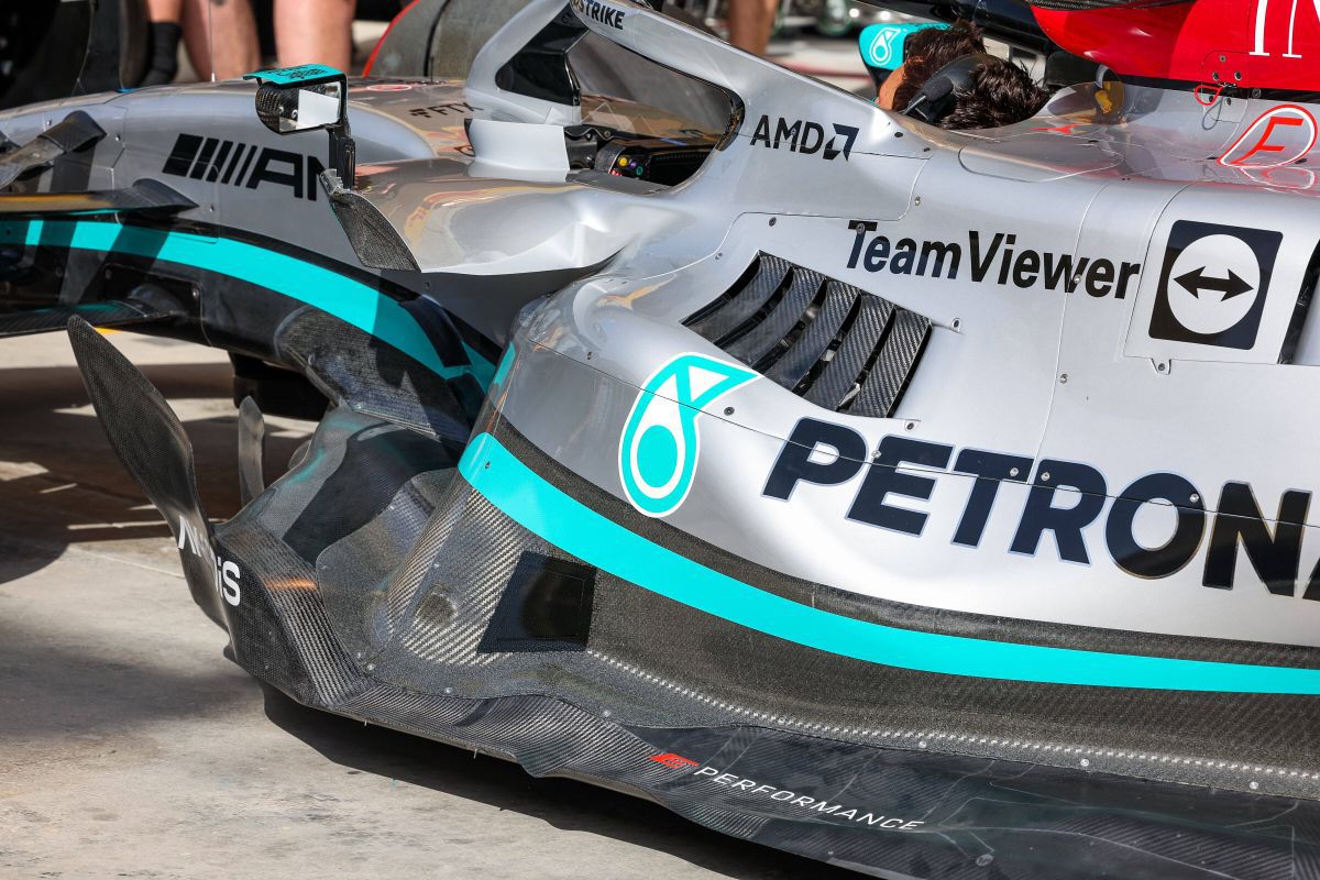 Mercedes a lansat monopostul cu care caută gloria în 2022 » Hamilton vrea titlul #8: „Nu am spus niciodată că mă voi opri”