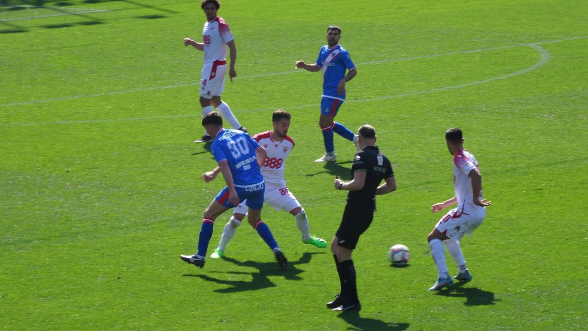 9 detalii de la Dinamo - Buzău » Cum s-a descurcat debutantul de 16 ani, momentul impresionant de la start + ce au cerut fanii la final