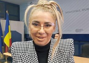 Colegul de partid a făcut-o pe Anamaria Prodan președintă de onoare a Federației de Snooker! Impresarul a făcut o demonstrație de abilități