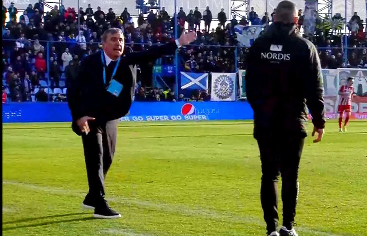 Schimbarea făcută de Gică Hagi la Farul, după discuția cu Ianis: „A venit cu o idee bună! Așa e la Rangers”