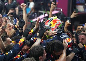 Marele Premiu al Arabiei Saudite: dublă pentru Red Bull, Sergio Perez reușește prima victorie din 2023! Cursă de urmărire fantastică a lui Max Verstappen