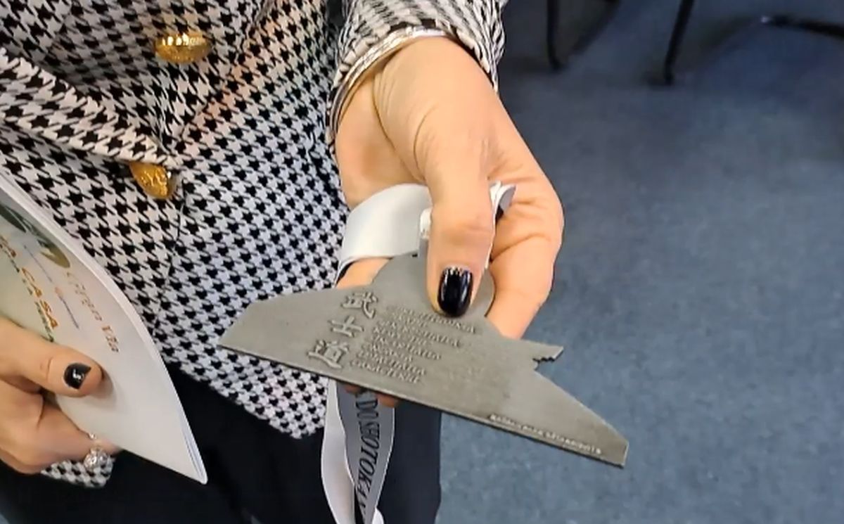 Colegul de partid a făcut-o pe Anamaria Prodan președintă de onoare a Federației de Snooker! Impresarul a făcut o demonstrație de abilități