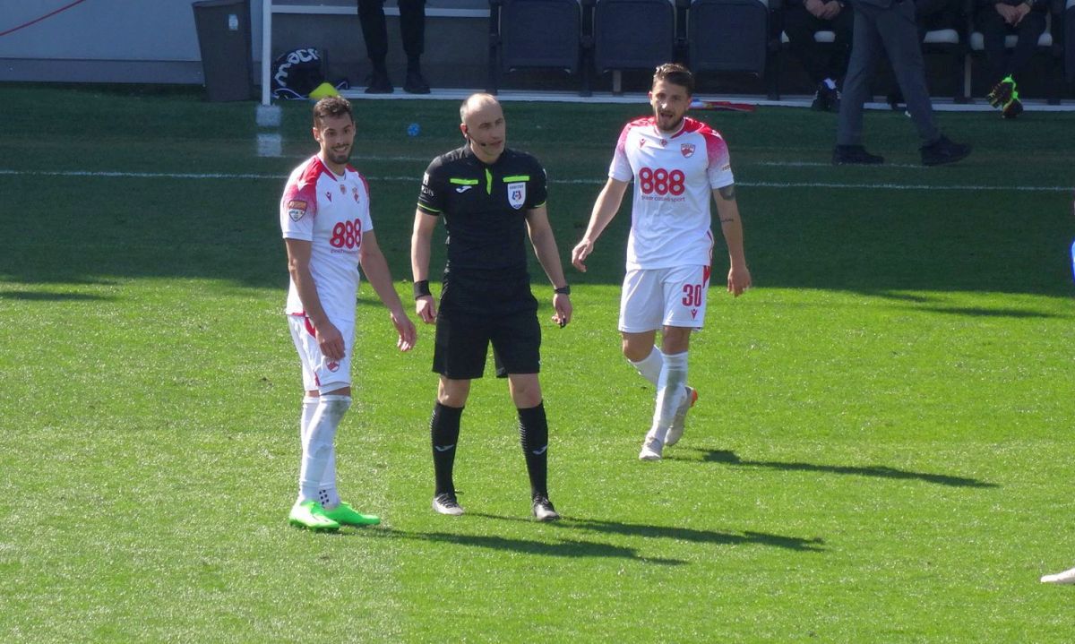 9 detalii de la Dinamo - Buzău » Cum s-a descurcat debutantul de 16 ani, momentul impresionant de la start + ce au cerut fanii la final