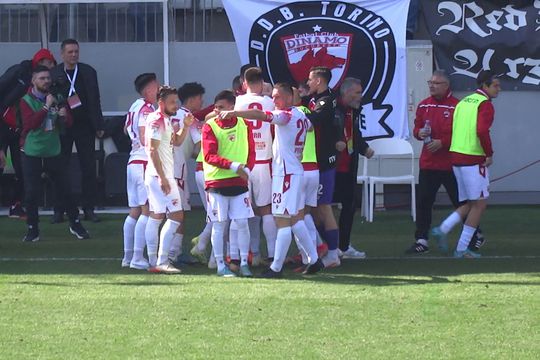 8 detalii de la Dinamo - Buzău » Cum s-a descurcat debutantul de 16 ani, moment impresionant + ce le-au cerut fanii la final