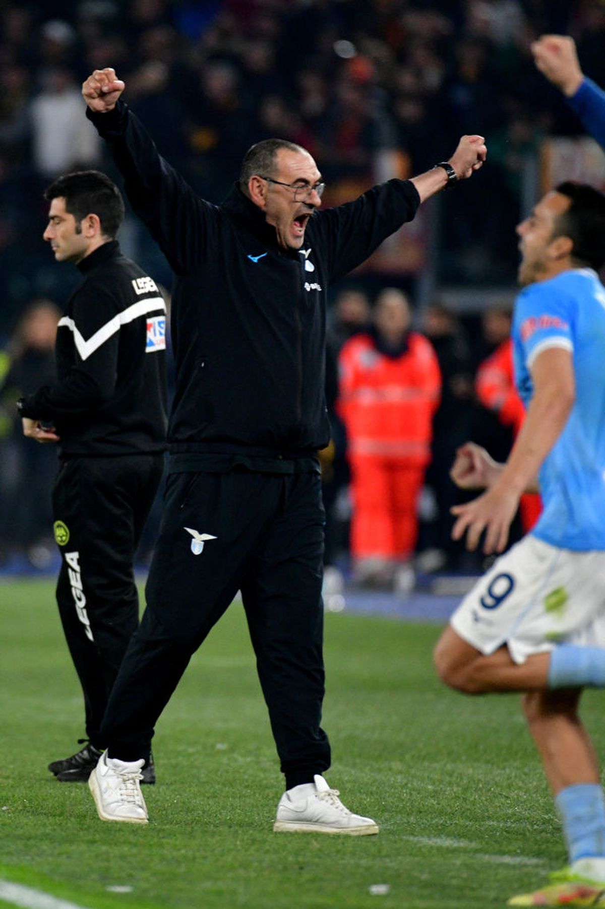 Lazio a sărbătorit în stil mare victoria cu AS Roma: Ștefan Radu, în centrul euforiei