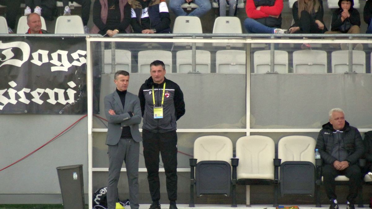 9 detalii de la Dinamo - Buzău » Cum s-a descurcat debutantul de 16 ani, momentul impresionant de la start + ce au cerut fanii la final