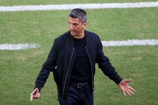 Aris și PAOK, formația pregătită de Răzvan Lucescu, se înfruntă în derby-ul orașului Salonic. Meciul din play-off-ul Greciei a început la ora 19:00.