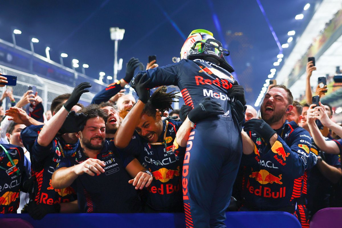 Internetul a luat foc! Tatăl lui Max Verstappen, reacție virală după ce Sergio Perez l-a învins pe fiul său: „Ce atitudine îngrozitoare!”