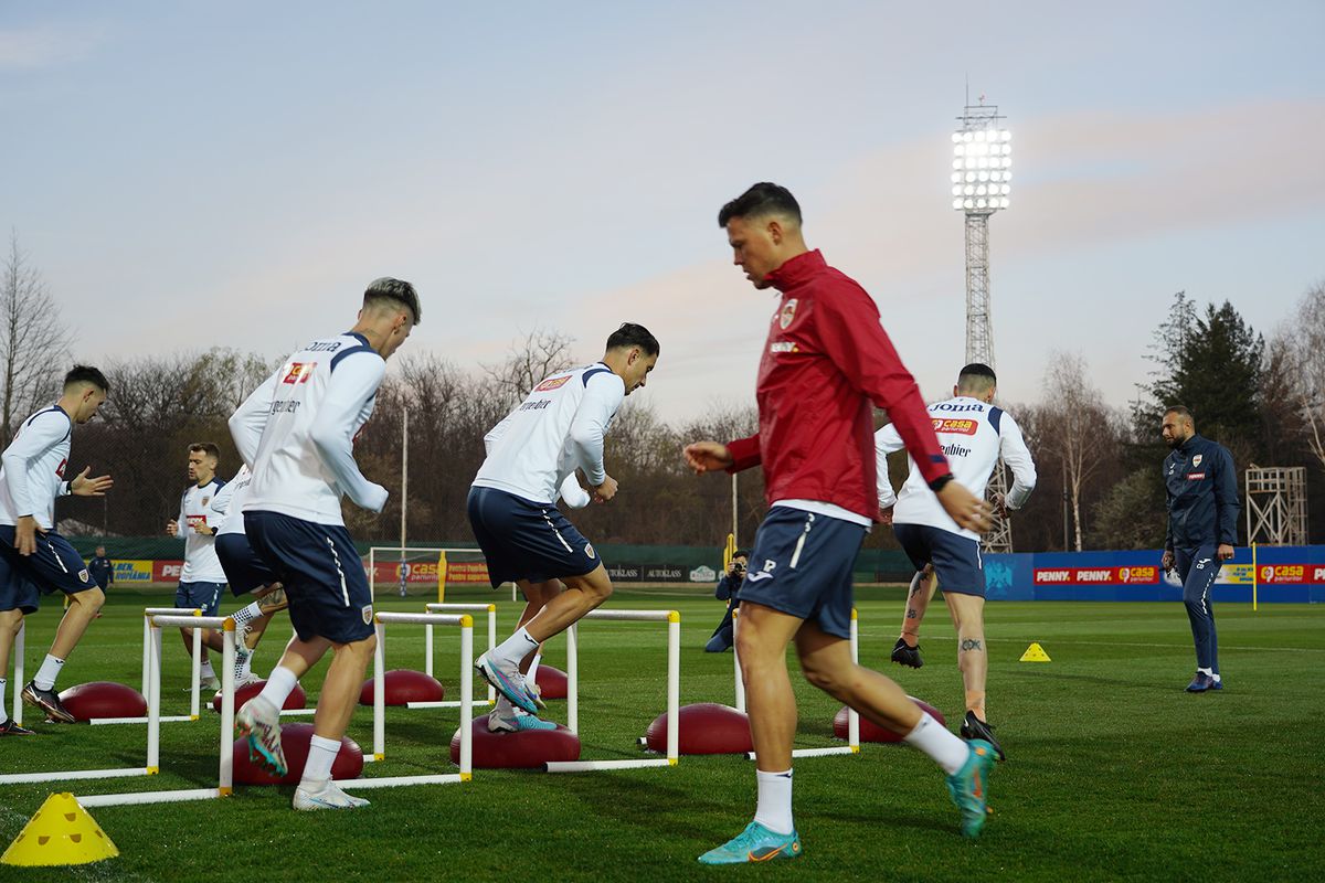 Primul antrenament al „tricolorilor” din campania pentru Euro 2024 » Membru nou în staff-ul lui Edi Iordănescu