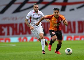 N-a apucat să debuteze în Liga 1, dar Marius Șumudică pariază pe el: „Cel mai bun mijlocaș din România la ora actuală!”