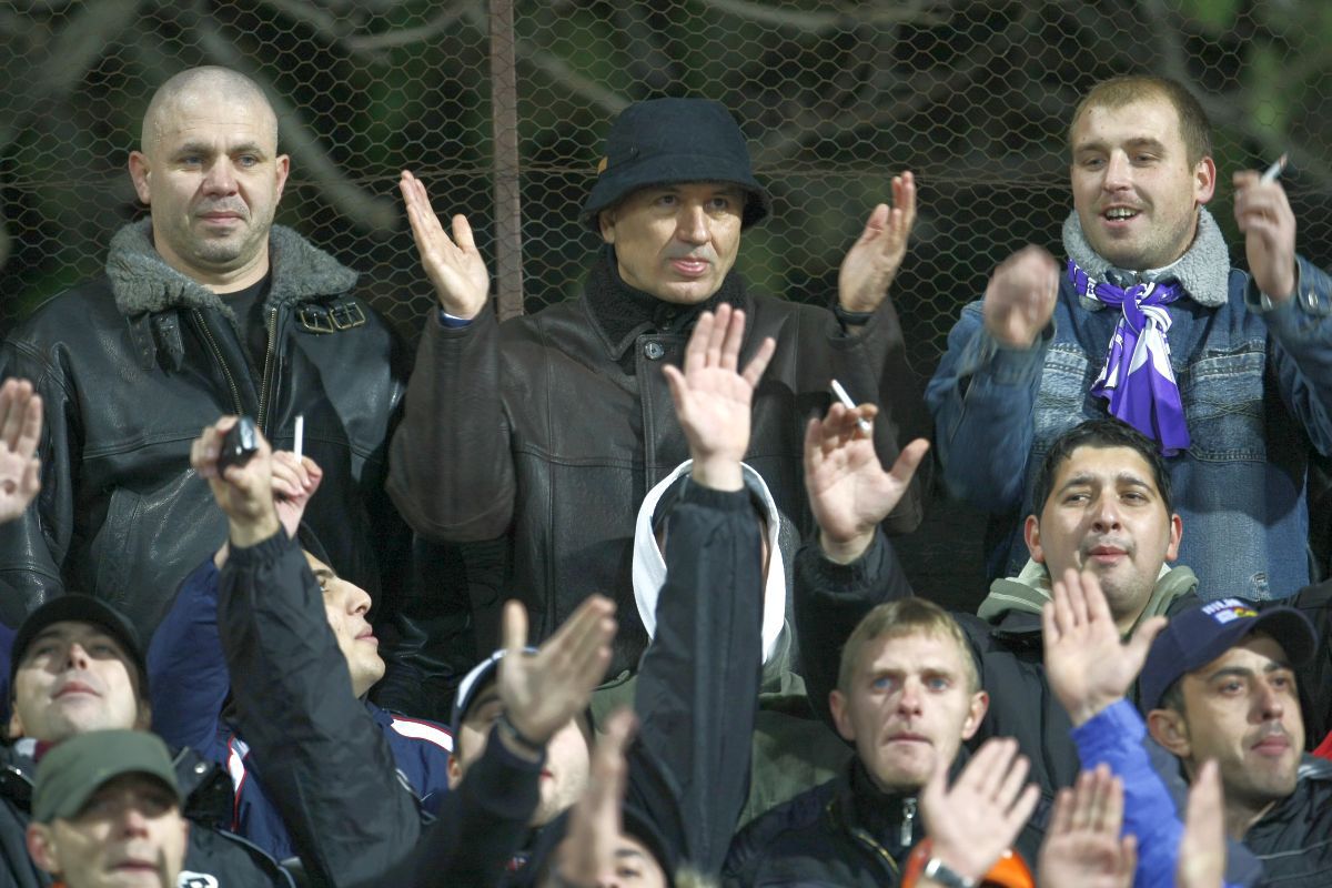 George Copos în peluză la Dinamo - Rapid (2007)