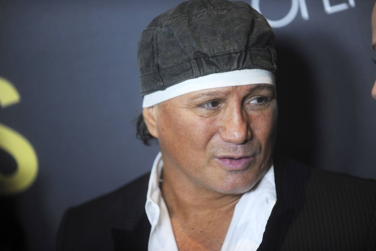 Viața fabuloasă a campionului Vinny Paz: a învins moartea de două ori, după ce a stat cu șuruburi în cap, a aruncat 10 milioane la pariuri și s-a culcat cu 1000 de starlete!