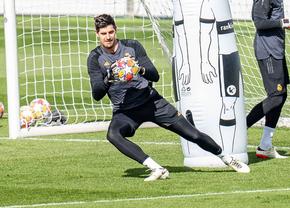 Drama lui Courtois, fără sfârșit » Și-a rupt și celălalt genunchi și va rata tot sezonul!