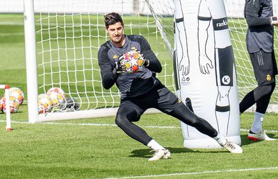 Drama lui Courtois, fără sfârșit » Și-a rupt și celălalt genunchi și va rata tot sezonul!