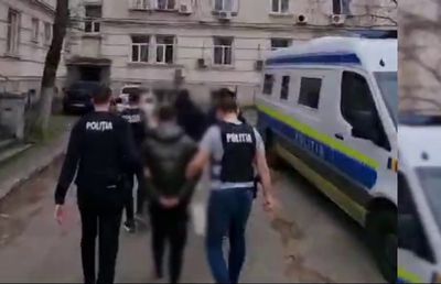 După cazul Rapid, încă doi ultrași din Superliga ar putea fi arestați pentru 30 de zile! Ce acuzații li se aduc