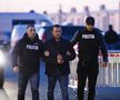 Cătălin Chereches a fost predat sub escortă, către Poliția Română, în punctul de trecere a frontierei Nădlac 2. Foto: Inquam Photos / Cornel Putan