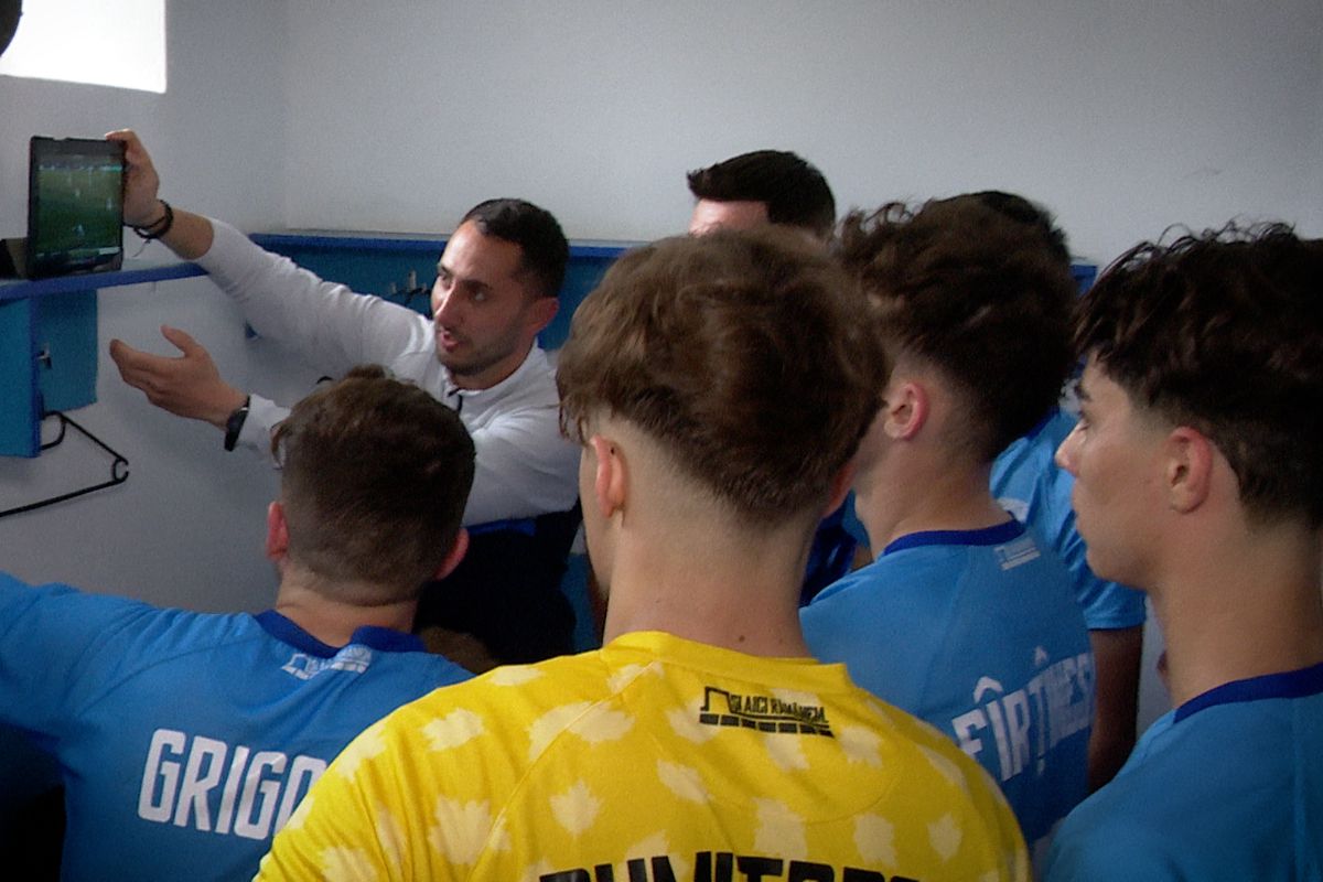 O zi de meci la Progresul Spartac: eurogol și indicații pe tabletă! » GSP a intrat în vestiarul formației cu patron-antrenor