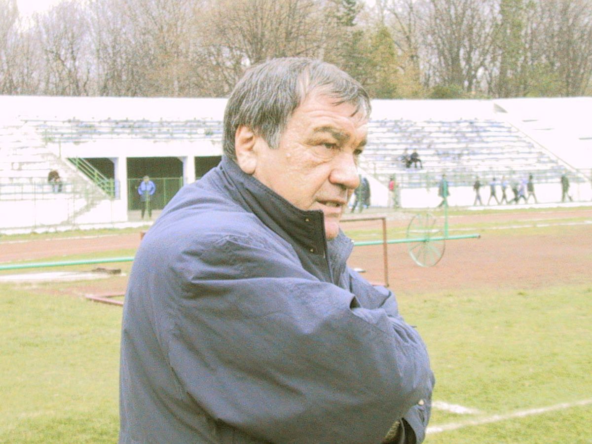 Ultimul „meci” în Copou pentru Vasile Simionaș » Manifestare de amploare pregătită de Poli Iași la despărțirea de legendarul jucător