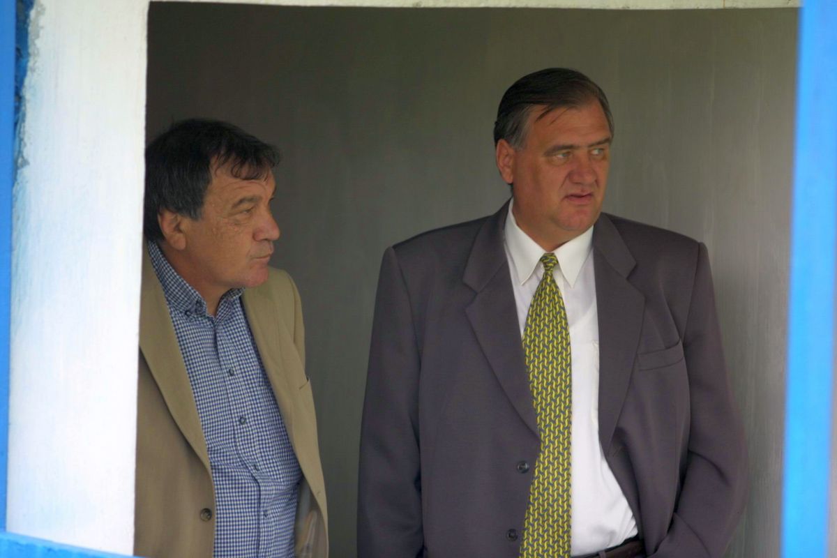 Ultimul „meci” în Copou pentru Vasile Simionaș » Manifestare de amploare pregătită de Poli Iași la despărțirea de legendarul jucător