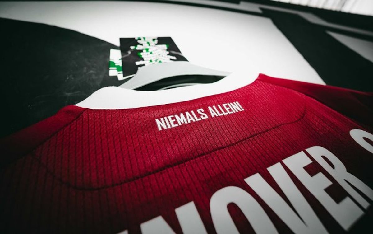 Hannover 96 a lansat tricoul antirasism, într-o ediție limitată