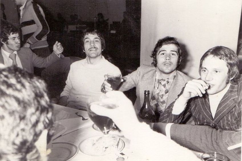 Vasile Simionaș, al doilea de la stânga la dreapta