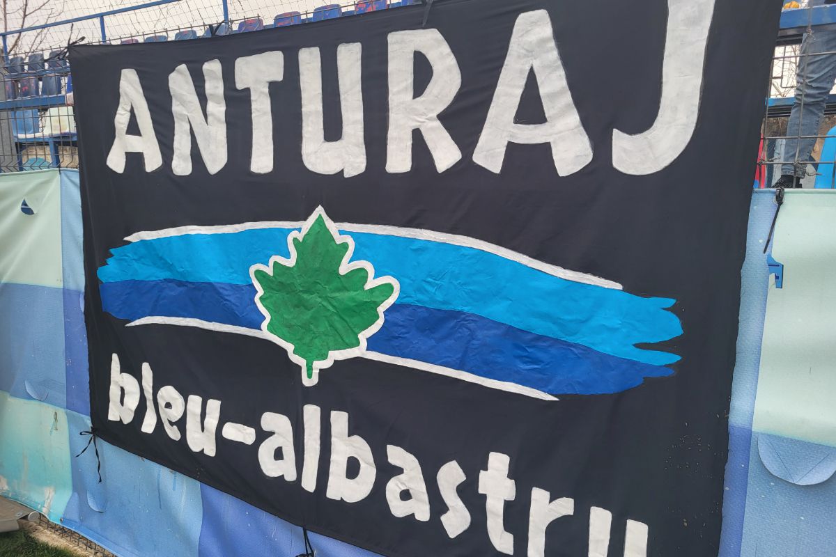 O zi de meci la Progresul Spartac: eurogol și indicații pe tabletă! » GSP a intrat în vestiarul formației cu patron-antrenor