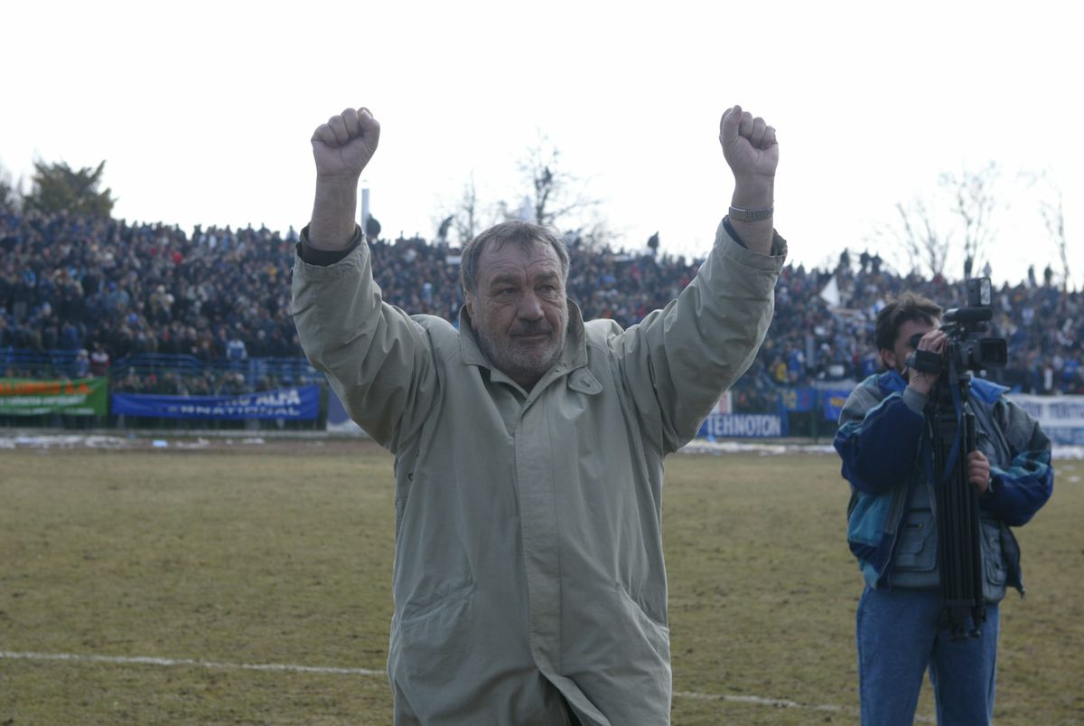 Ultimul „meci” în Copou pentru Vasile Simionaș » Manifestare de amploare pregătită de Poli Iași la despărțirea de legendarul jucător