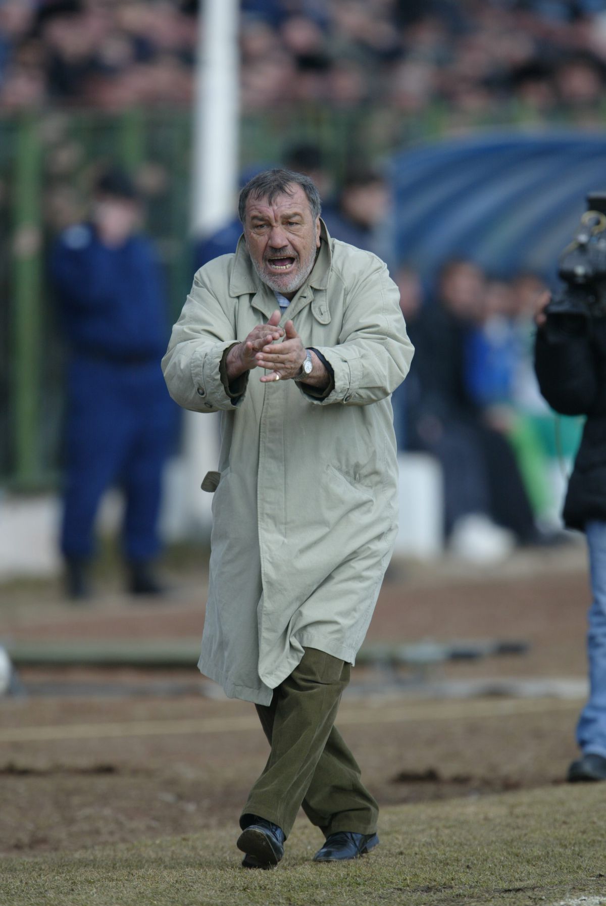 Ultimul „meci” în Copou pentru Vasile Simionaș » Manifestare de amploare pregătită de Poli Iași la despărțirea de legendarul jucător