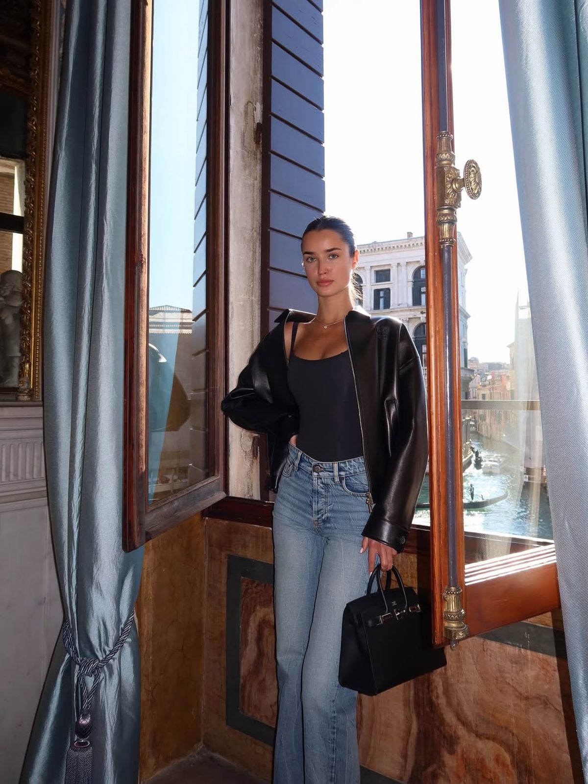 Estelle Behnke și Iris Law