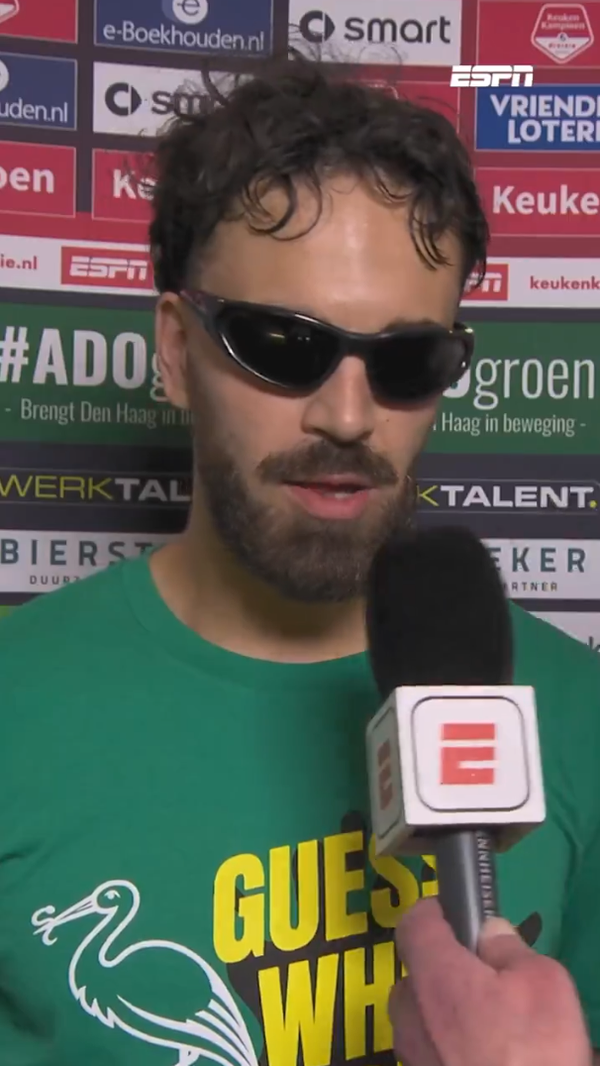 Cu berea și trabucul la flash-interviu » Internaționalul a făcut spectacol după ce a promovat: „Sunt cine sunt”