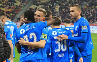 Craiova are și apărare, Dinamo mai stă un an