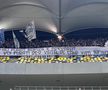 Banner Craiova - „V-au furat rapizii, e adevărat / Dar voi furați de-o viață, de când v-ați înființat”